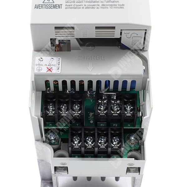 Photo of LS S100 IP20 0.75kW/1.5kW 400V 3ph AC Inverter Drive, DBr, STO, C3 EMC